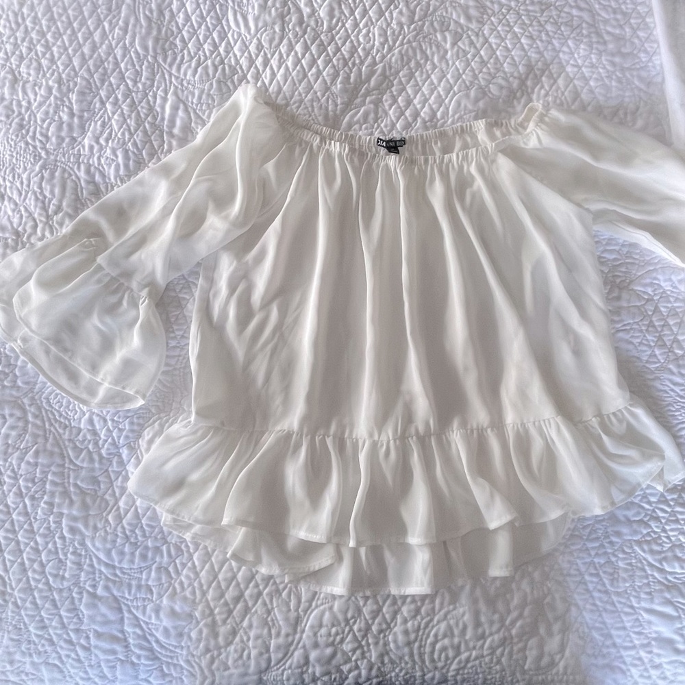 SOLD Gianni Bini Off the shoulder blouse